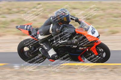 media/Sep-11-2022-SoCal Trackdays (Sun) [[81b7e951af]]/Turn 9 Inside (910am)/